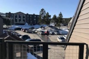 Sporty Mountain & Lake View 3rd Floor Studio