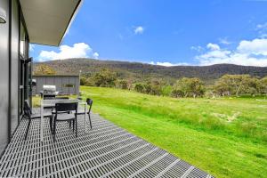 Ecocrackenback 7 Sustainable chalet close to the slopes