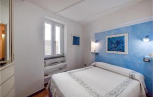 Nice Apartment In Forio With Wifi