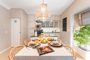 Victoria Project - Houses - Private Parking