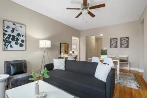 Perfect 3BR Apt in Chicago with WiFi & Laundry - Touhy 3N - 埃文斯顿