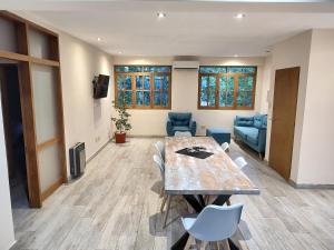 La Terraza Apartment: lujoso, amplio y ubicado en microcentro.