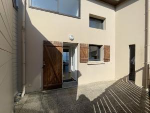 Appartements Appartement Duplex en Front de Mer avec Terrasse – Acces Direct Plage – 2 Chambres + Cabine - FR-1-361-456 : Appartement