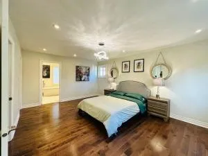 Elegant New Reno Sweet Home - Markham