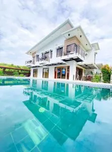 Casa De Española Hotel and Resort - Solano