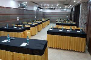 Hotel S & B East Inn - Patel Nagar