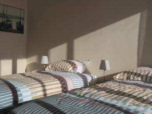 Duplex 3* avec Balcon VUE MER, WiFi et Parking au centre de Trégastel - FR-1-368-230