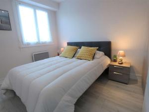 Appartements Appartement 3 etoiles a 150m de la plage du Letty, renove, parking inclus - FR-1-481-97 : photos des chambres