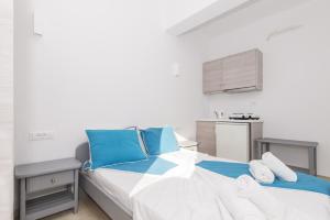 Blue Waves Suites & Apartments