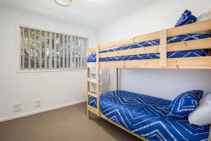 Coastal Capers - Pet Friendly - 10 Mins Walk to Beach