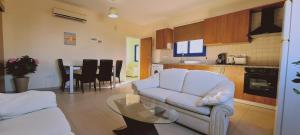 STAY Trinity Beach Apts