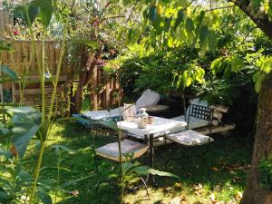 Appartements Le Gite Yin et Yang du Jardin Cache : photos des chambres