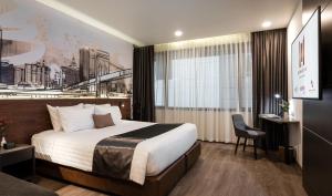 Manhattan Hotel Bangkok