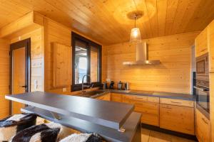 Appartements Adret - apt avec terrasse : photos des chambres