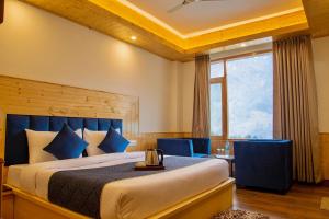 North Deodar Avenue, Manali