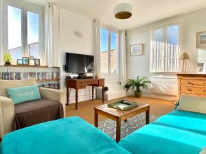 LESPARISNORMANDS - la terrasse Louvard