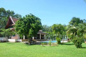 Villa Suwani - Tranquil location and Huge Garden