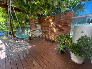 Shoal Bay Serenity Beach Cottage Newly Renovated