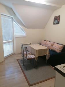 BOROVETS Royal Plaza - A409