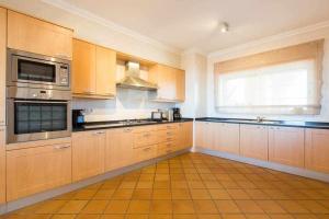 T2 Terraço Privativo vista mar Praia del Rey A1