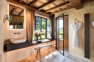 Hotels La Ferme Saint Simeon Spa - Relais & Chateaux : photos des chambres