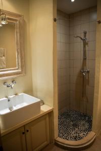 Hotels Le Couvent D'Herepian : Studio