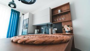 Ideal Location, Stylish 1BR Apartment with Free Parking