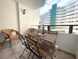 Timeless clock Apartment