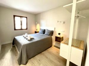 Timeless clock Apartment