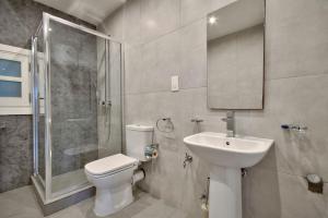 Orangerie 402 by Vallettastay