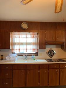 #1 Bright Private Room near New Brunswick, NJ downtown