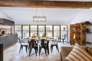 Longue Vie Au Roi - Vue Enchanteresse