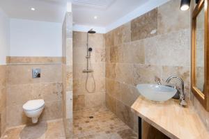Appartements Longue Vie Au Roi - Vue Enchanteresse : photos des chambres