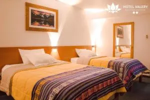 Hotel Valery 2 estrellas - Уарас