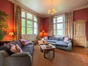 Holiday home adjoining a château