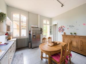 Villas Majestic villa in Pouru Saint Remy with garden : photos des chambres