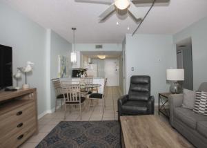 Gulf Shores Surf and Racquet Club 402B