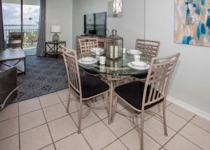 Gulf Shores Surf and Racquet Club 402B