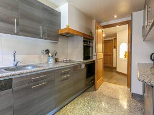 Bel appartement de standing au coeur de Val-dIsère, accès direct aux pistes - FR-1-694-31