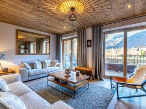 Luxueux 4 pièces avec balcon, cheminée et services conciergerie à Val-dIsère - FR-1-694-65