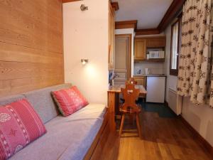 Studio Val-d Isère, 1 pièce, 2 personnes - FR-1-694-84