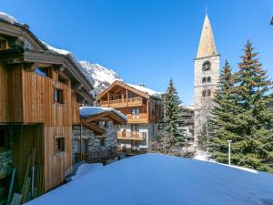 Appartements Appartement montagnard dans chalet rustique au coeur du vieux village, aux pieds des pistes, Val-d'Isere. - FR-1-694-131 : photos des chambres