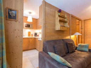Appartement rénové avec wifi, garage et balcon sud à Val-dIsère - FR-1-694-232