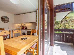 Appartement confortable aux pieds des pistes avec parking à Val-dIsère - FR-1-694-226