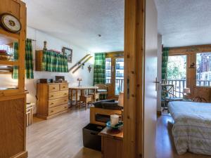 Appartement skis aux pieds avec parking et wifi à Val-dIsère - FR-1-694-229