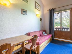 Appartement 2 pièces + mezzanine avec balcon, parking et WiFi - FR-1-694-249