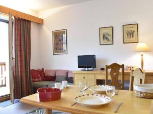 Studio chaleureux avec balcon, proche télésiège Morel à Méribel - FR-1-180-1