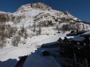 Studio confortable avec parking à Val-dIsère - FR-1-694-269