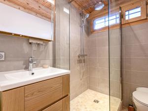 Appartement confortable et bien équipé à Val-dIsère avec parking et terrasse - FR-1-694-301