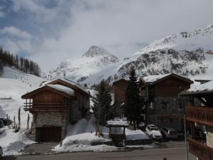 Appartements Spacieux appartement 9 pers. a Val-d'Isere, skis aux pieds, Wi-Fi, proche commodites - FR-1-694-306 : photos des chambres